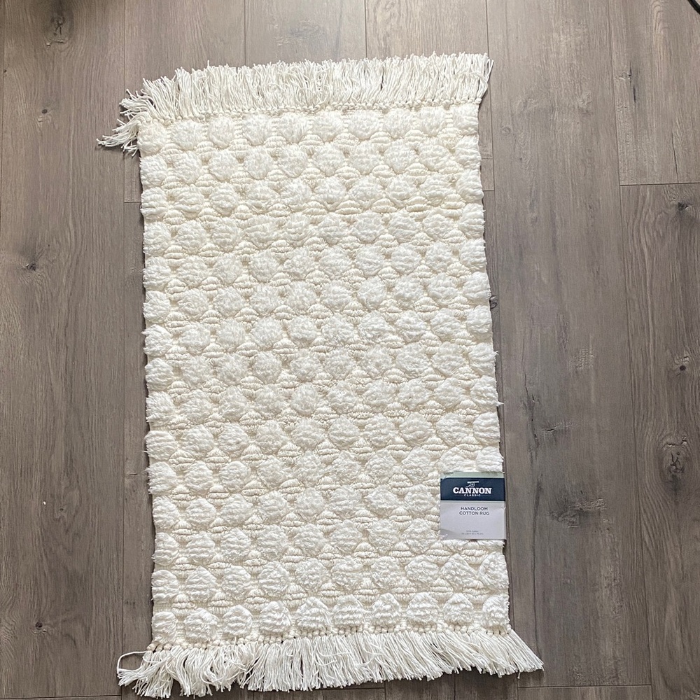 Canon Cream Textured Bath Mat